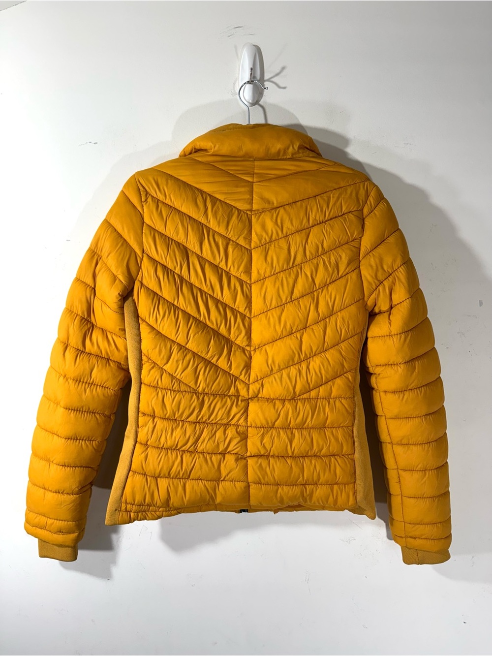 YMI women’s Mustard Puffer Jacket Zip Out gray Hoodie NWOT - Picture 5 of 12